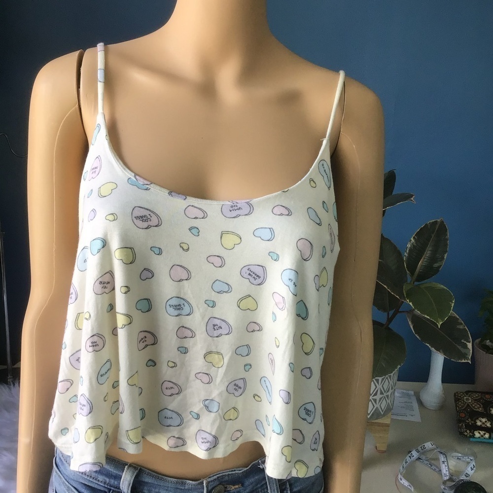 Women Novelty Heart Print Crop Top Size XL NWT